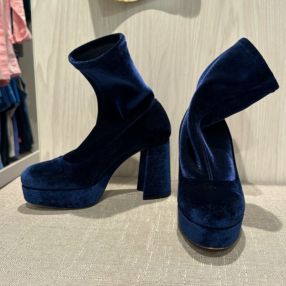 Miu miu velvet blue platform heeled boots